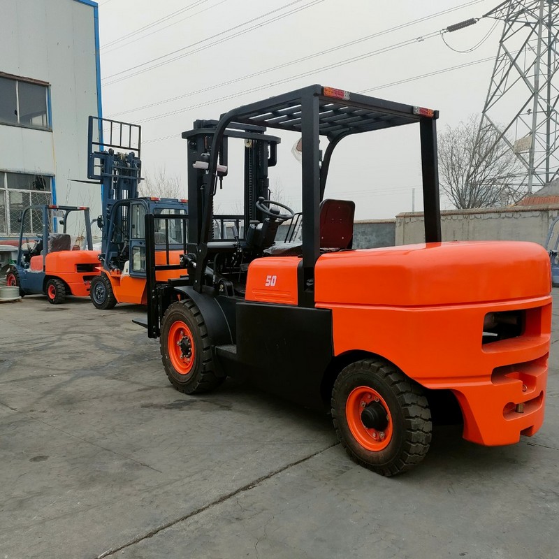 Small 5 Ton Diesel Forklift