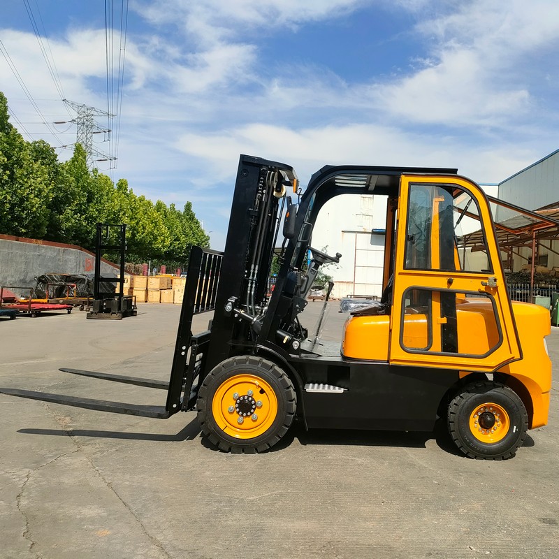 Diesel Forklift with Cab