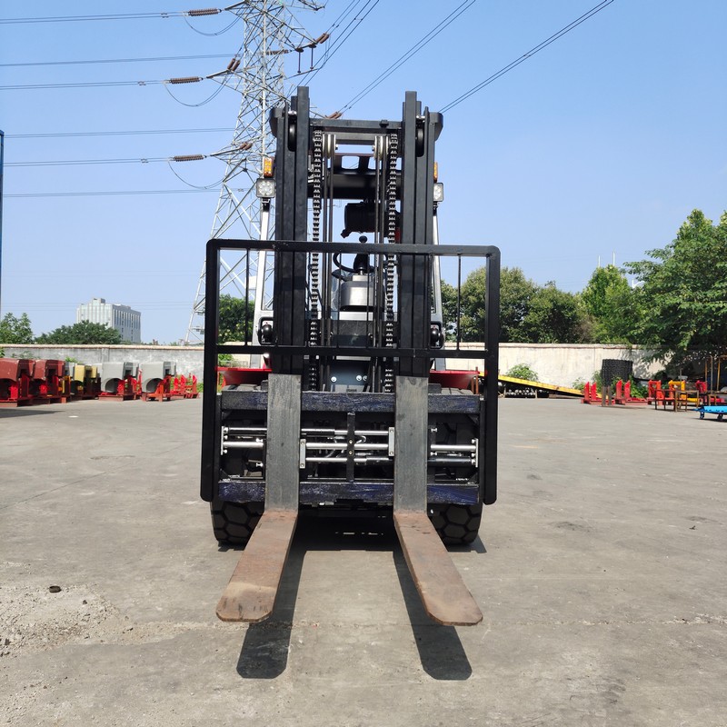 Forklift Adjustable Spread Fork