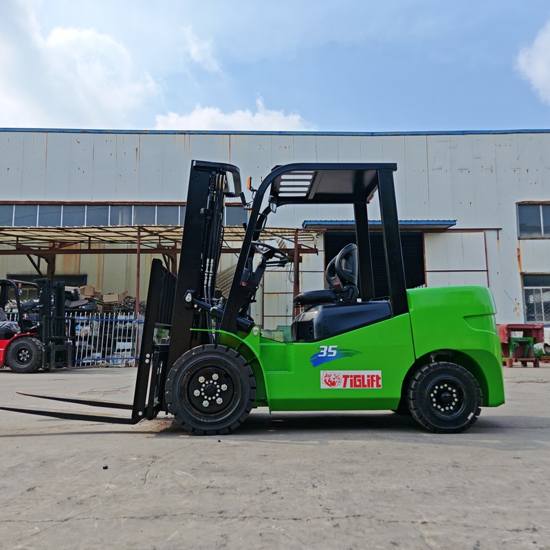 EV Forklift