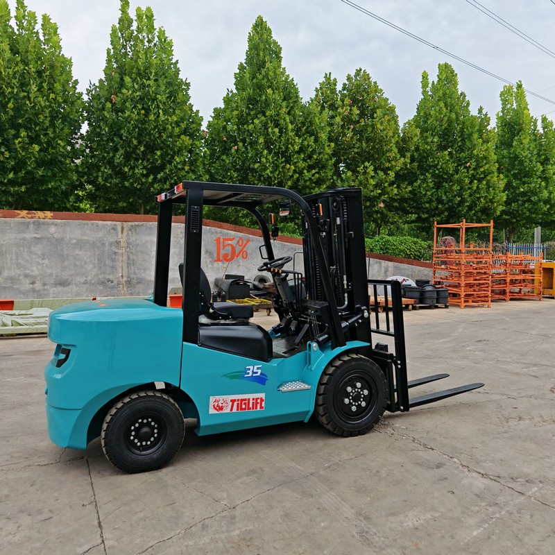 IC Pneumatic Tire Forklifts