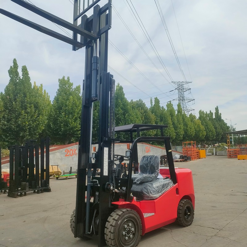 Low Mast Forklifts