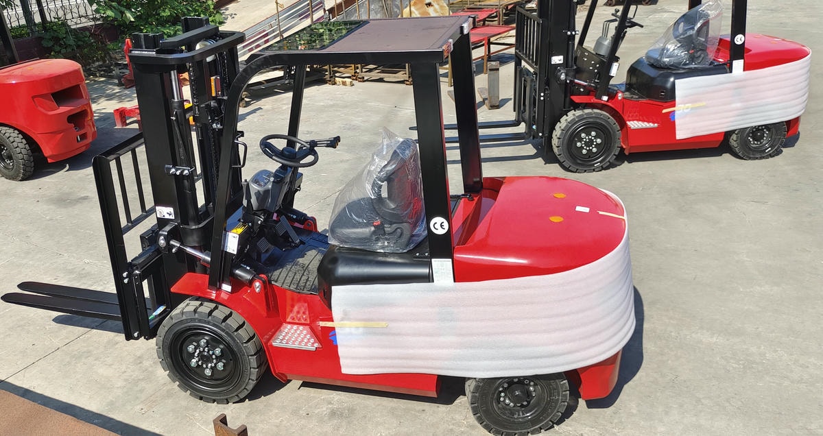 diesel forklift shipment photo